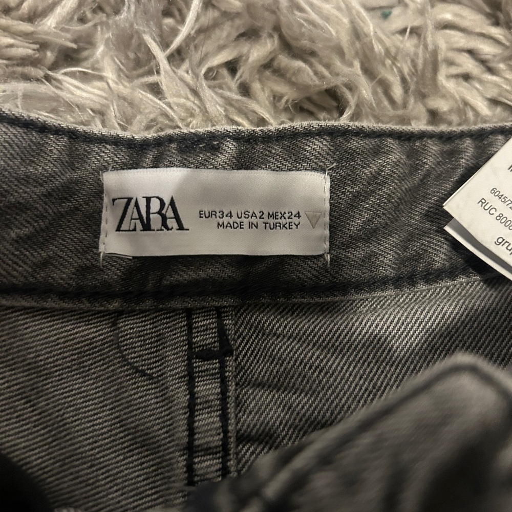 Zara Women's Straight Leg Jeans - Picture 3 of 6